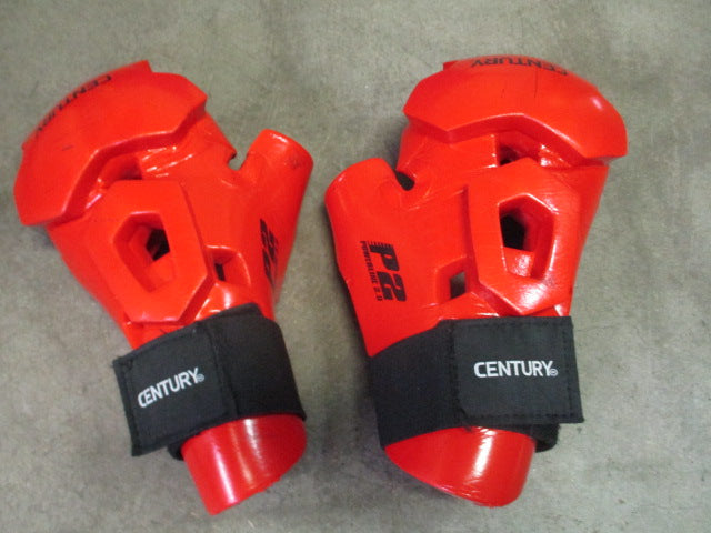 Used Century Powerline P2 2.0 Martial Arts Gloves Size Adult M L