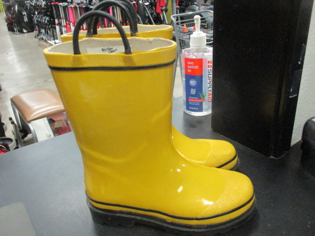 Size 12 outlet rain boots