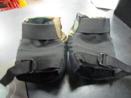 Used 187 Killer Pads Camo Size Junior Knee Pads