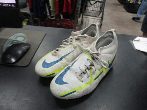 Used Nike Phantom GT Soccer Cleats Size 5 - Cleats Are Worn Down