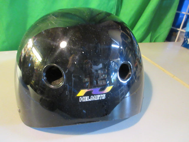 Load image into Gallery viewer, Used RU Skate Helmet Size Large
