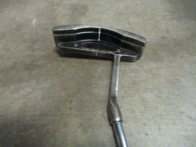 Load image into Gallery viewer, Used Pinseeker Pin Pointer III 36&quot; Putter - RH
