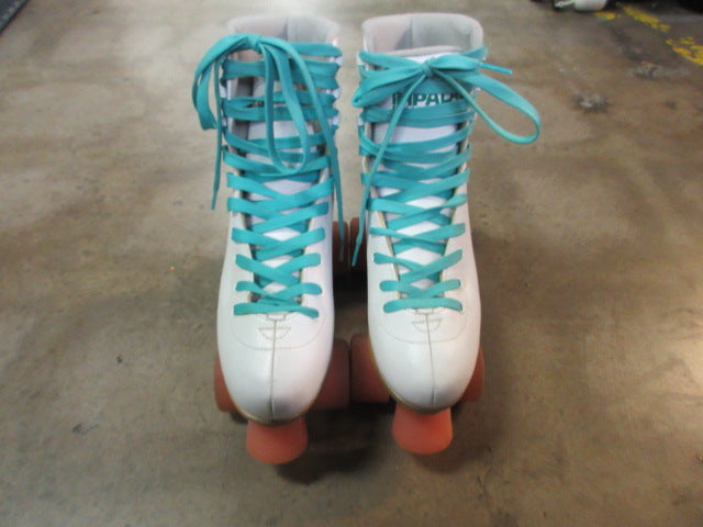 Load image into Gallery viewer, Used Impala Sidewalk Roller Skates Size 8
