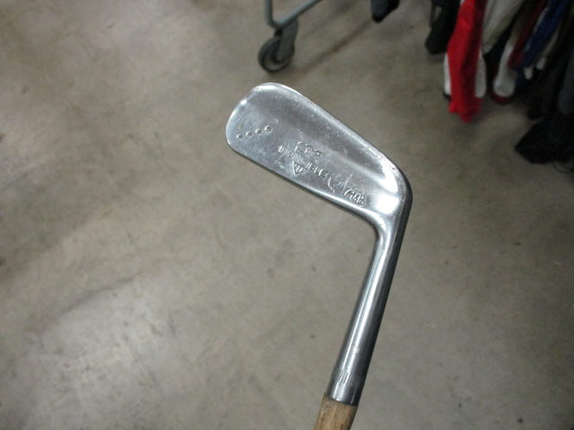 Load image into Gallery viewer, Vintage Invincible 10 Iron - Wood Shaft
