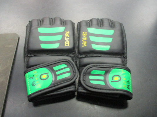 Used Century Brave Size X/XL Martial Arts Gloves