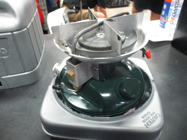 Load image into Gallery viewer, Used Coleman Sportster II Kerosene Gas Camping Stove Model 508-700
