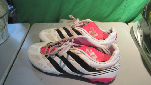 Load image into Gallery viewer, Used Adidas Soccer Cleats Size 8.5
