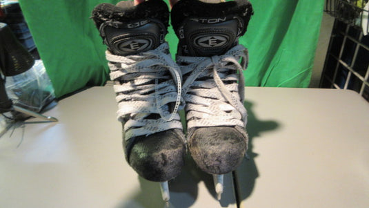 Used Easton Ultra Pro Lite Hockey Skates Size 3.5