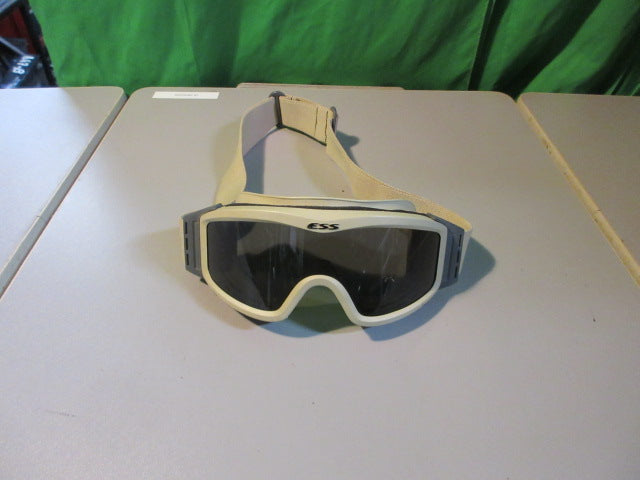 Load image into Gallery viewer, Used ESS Low Profile NVG Tactical Motocross Goggles
