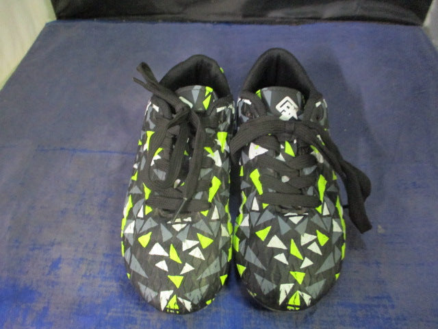 Load image into Gallery viewer, Used Dream Pairs Soccer Cleats Youth Size 13
