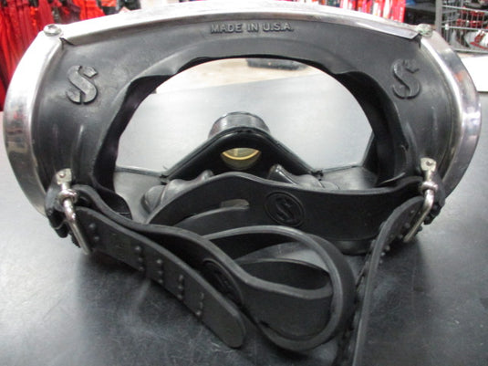 Used Tempered Glass Divers Goggles