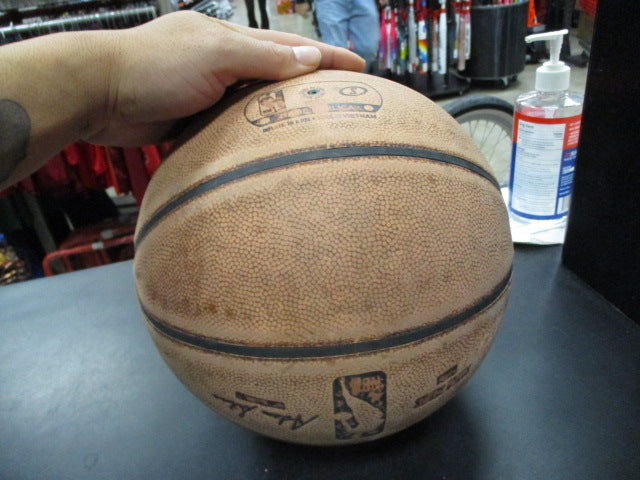 Load image into Gallery viewer, Used Spalding Silver Series Size Unknown Basketball
