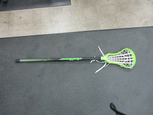 Used Debeer 6000 Womens Lacrosse Stick