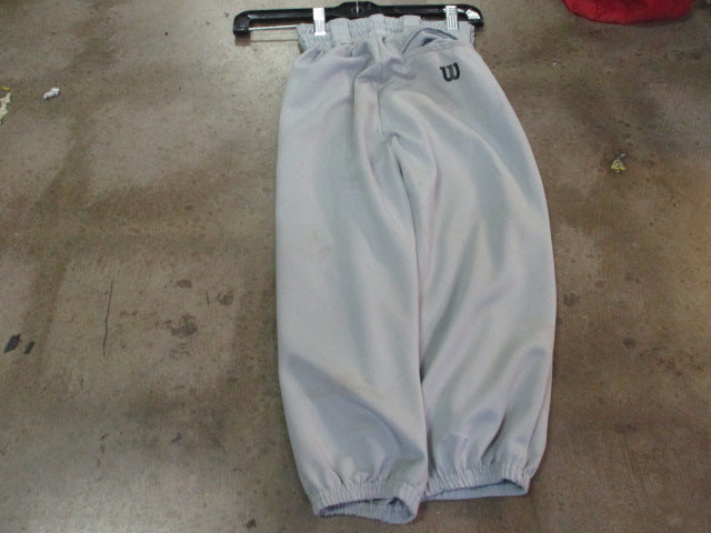 Load image into Gallery viewer, Used Wilson Grey Baseball Pants Size Youth Medium (has stains)
