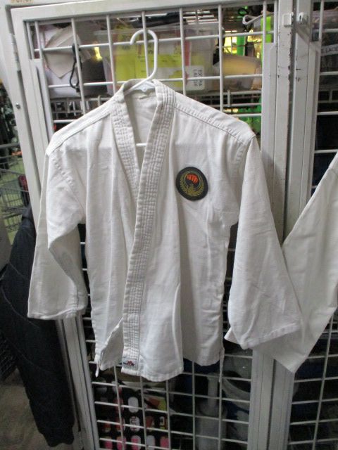 Load image into Gallery viewer, Used Tiger Claw Karate Gi Jacket Size 1
