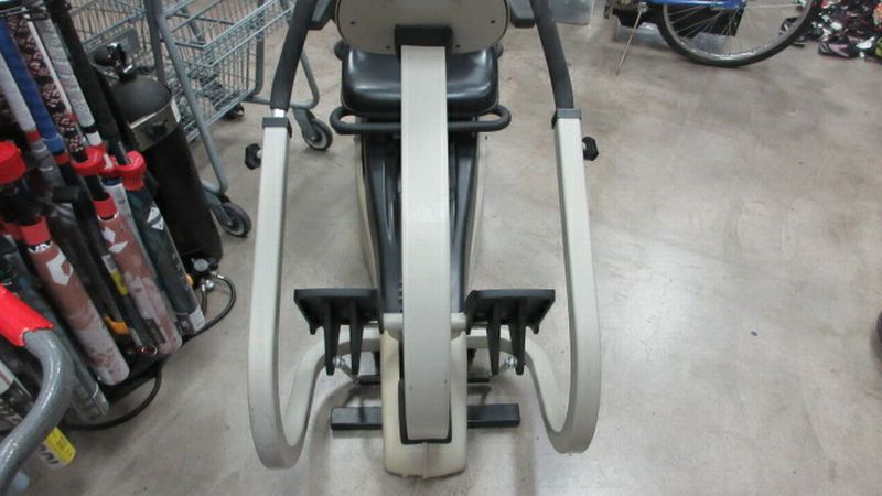 Load image into Gallery viewer, Used NUStep TRS 4000 Seated Elliptical
