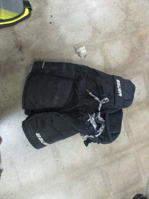 Load image into Gallery viewer, Used Bauer Nexus 800 Size JR Large Hockey Breezers
