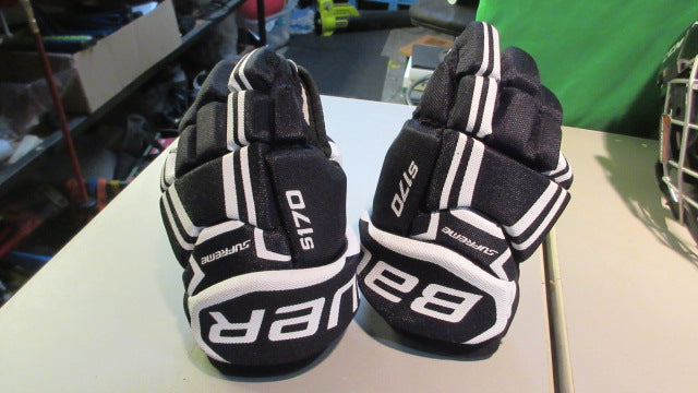 Load image into Gallery viewer, Used Bauer S170 8&quot; Junior Hockey Gloves
