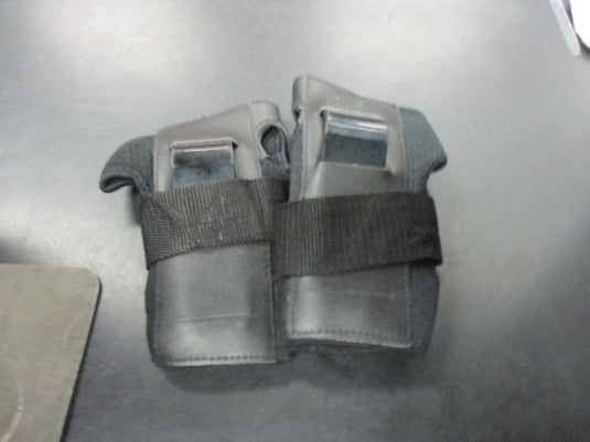 Used Performance Size Medium Wrist Guards