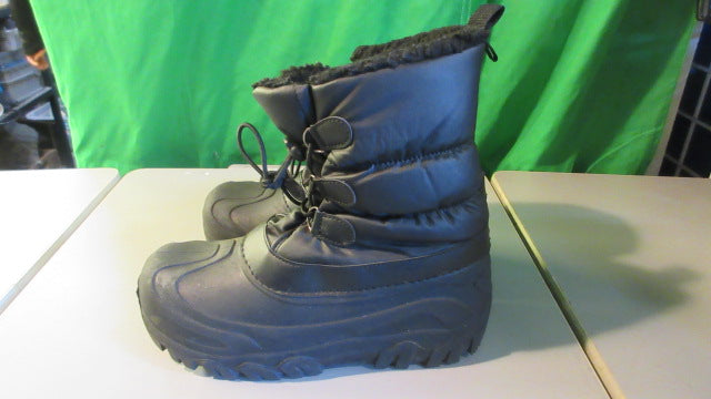 Load image into Gallery viewer, Used Member&#39;s Mark Snow Boots Size 6
