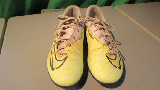 Used Nike Phantom SX Soccer Cleats Size 3