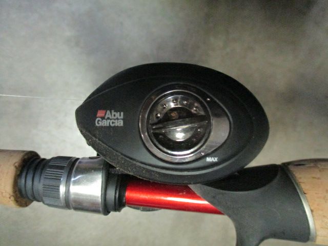 Load image into Gallery viewer, Used Bass Pro Shop Bionic Blade Rod w/ Abu Garcia Revo SX Reel w/ Weight
