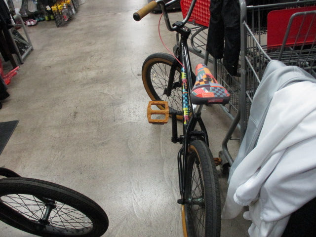 Load image into Gallery viewer, Used GT Performer 21 Dirtflip 20&quot; BMX Bike
