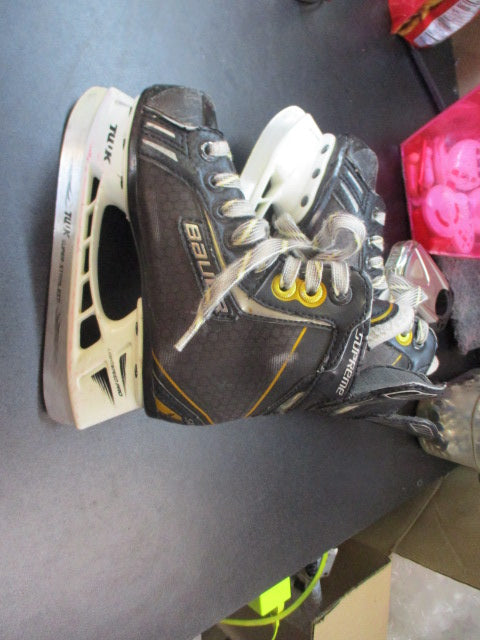 Used Bauer Supreme 2090 Hockey Skates Size US 1D