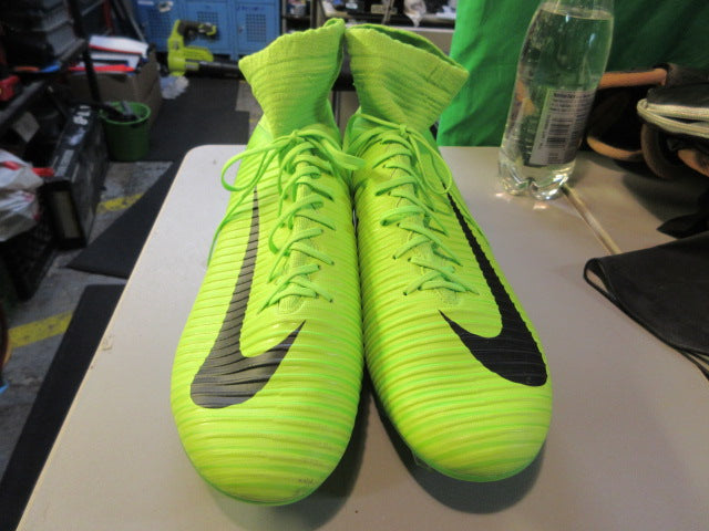 Load image into Gallery viewer, Used Nike Mercurial Soccer Cleats Size 12.5 Men&#39;s
