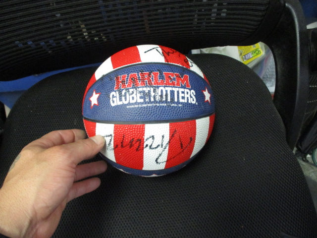 Load image into Gallery viewer, Used Baden Harlem Globetrotters Mini Jammer Basketball
