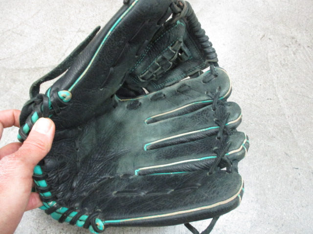 Load image into Gallery viewer, Used Wilson A500 12&quot; RHT Baseball Glove
