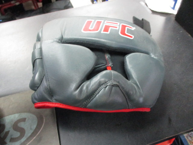 Load image into Gallery viewer, Used UFC Head Gear
