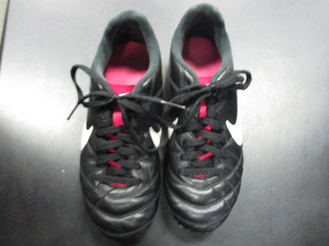 Load image into Gallery viewer, Used Nike Girls Soccer Cleats Black/Pink Size 1Y
