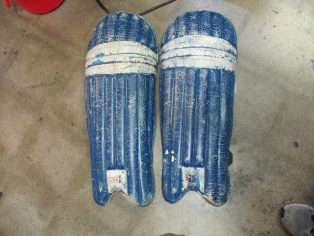 Load image into Gallery viewer, Used SS Sunridges Batting Pads - Adult
