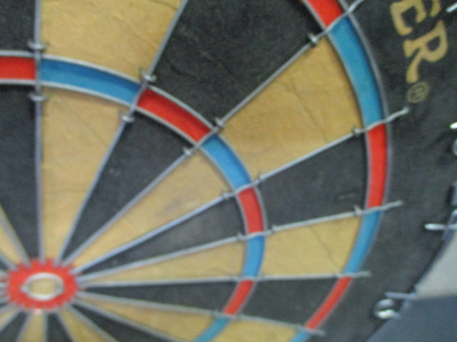 Load image into Gallery viewer, Used Sportcraft 18&quot; Bristle Dartboard
