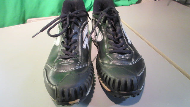 Load image into Gallery viewer, Used Ringor Women&#39;s 11.5 Flite Softball Turf Cleats W/ Pitchers Toe
