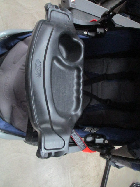 Load image into Gallery viewer, Used Bob Revolution SE Stroller w/ Adapter for Car Seat
