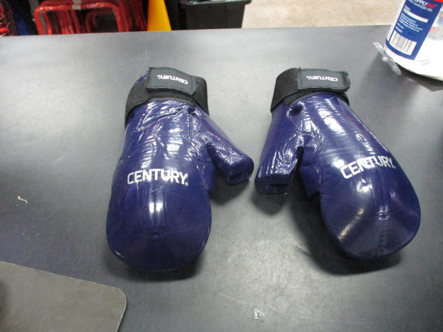 Load image into Gallery viewer, Used Century Size Child Sparring Gloves
