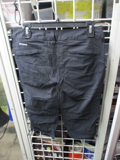 Used Columbia Shorts Size 10