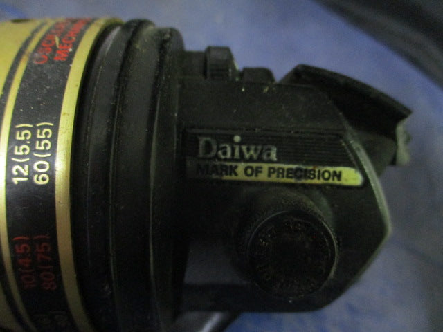 Load image into Gallery viewer, Used Diawa GC100 Fishing Reel
