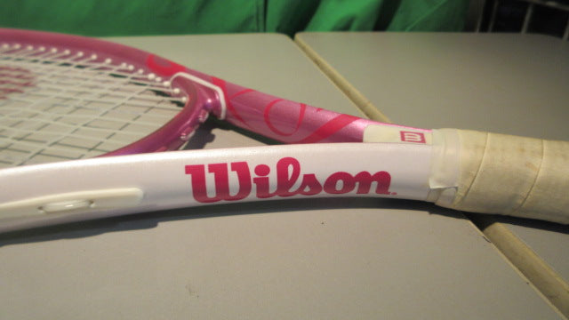 Load image into Gallery viewer, Used Wilson Hope Women 27&quot; Tennis Racquet
