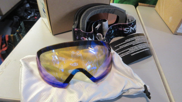 Load image into Gallery viewer, Smith I/O Mag S Snow Goggles Color: Study Hall
