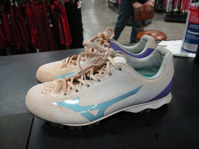 Load image into Gallery viewer, Used Mizuno Wave Finch Lightrevo Size 6.5 Cleats
