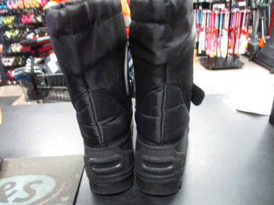 Used Ladies Size 9 Winter Boots