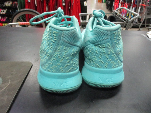 Load image into Gallery viewer, Used Kyrire 3 EP Tiffany Size Youth 6.5 Basketball Shoes
