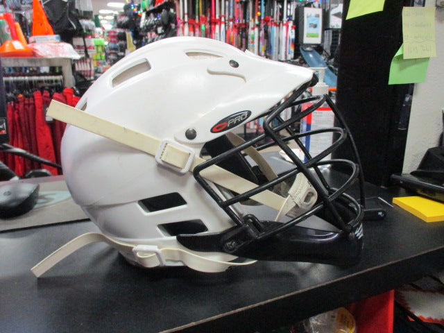 Load image into Gallery viewer, Used Lacrosse CASCADE PRO Youth Helmet w/ Chinstrap
