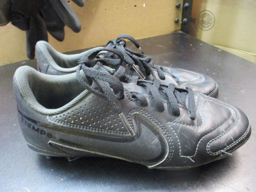 Used Nike Tiempo Soccer Cleats Size 3