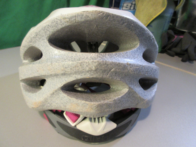 Load image into Gallery viewer, Used Giro Skyla Bicycle Helmet Size 50-57cm
