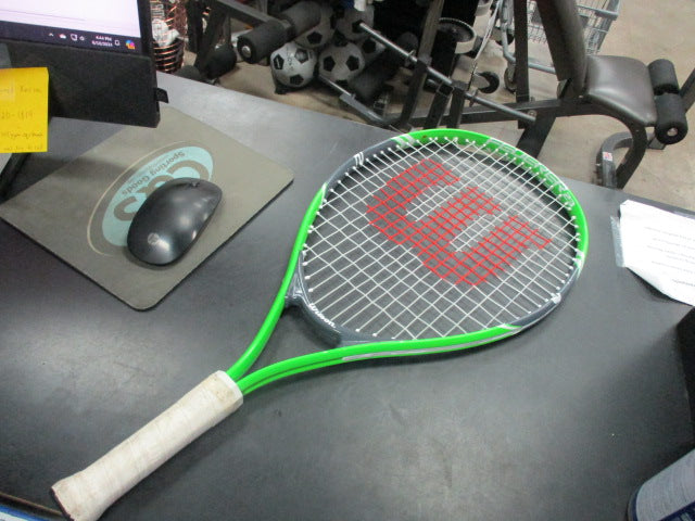 Load image into Gallery viewer, Used Wilson Federer 23&quot; Tennis Racquet
