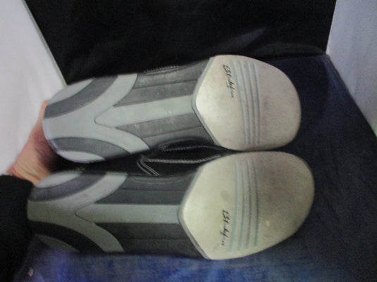 Used Strike Force Size 11 Bowling Shoes